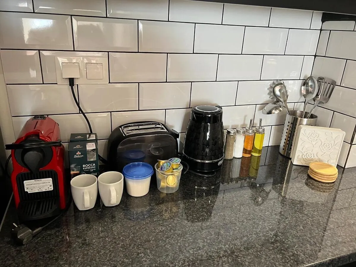 City Apartment In سالونيك 0*,  اليونان