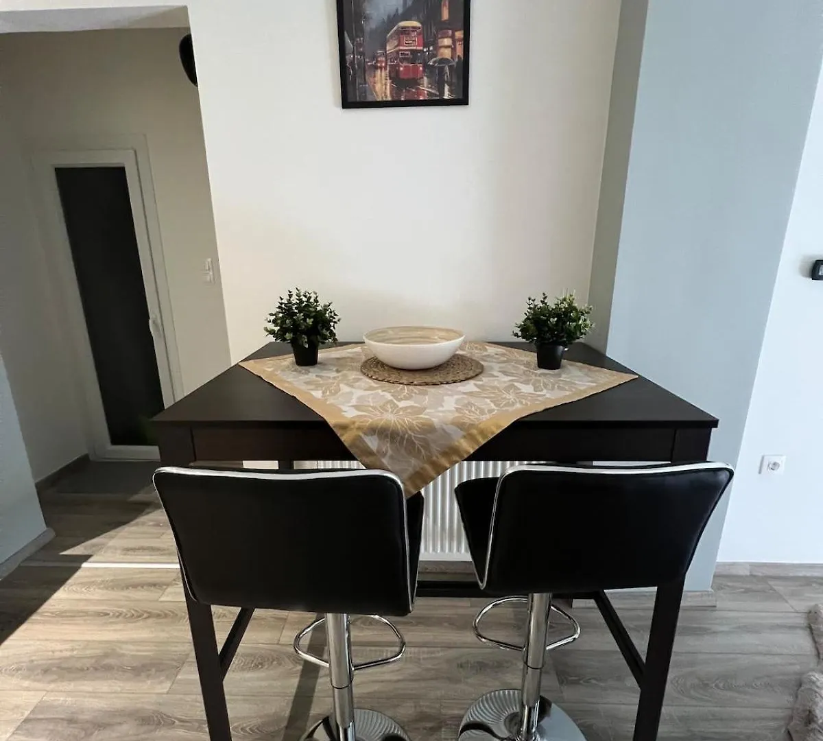 City Apartment In سالونيك